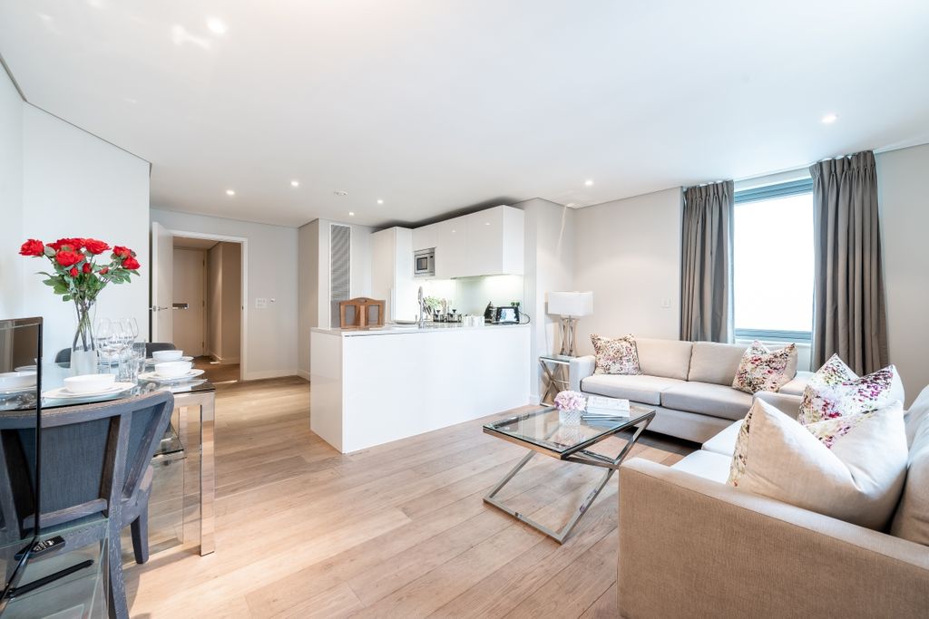 Property photo 1 of 12 Reception Room