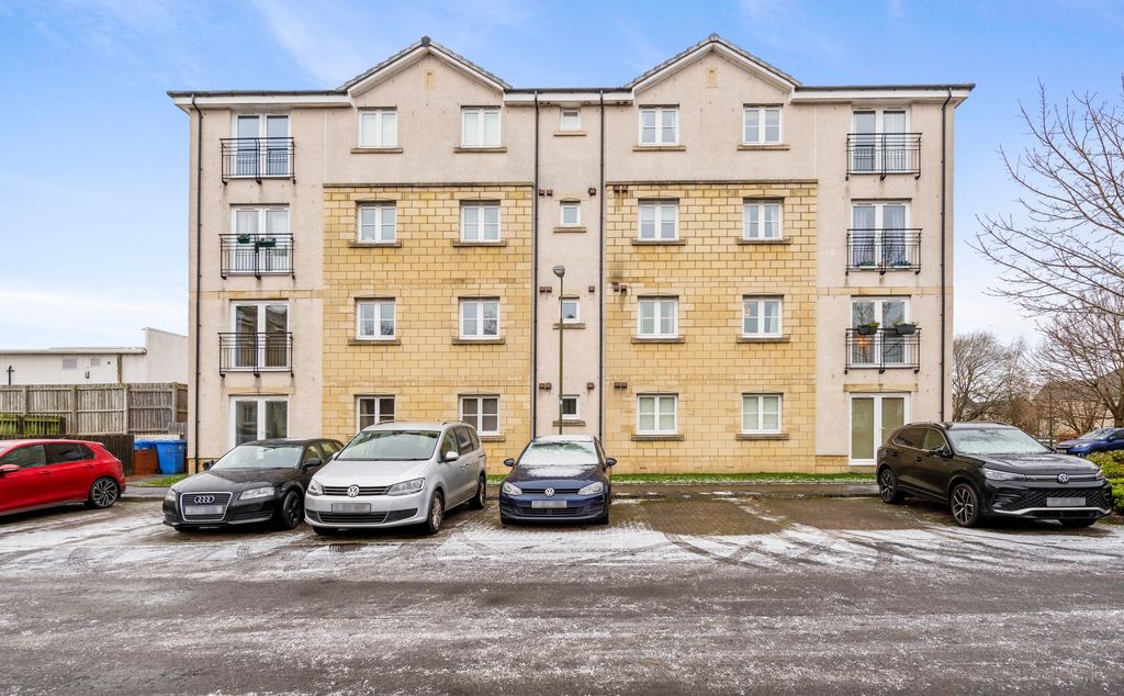 Property photo 2 of 22