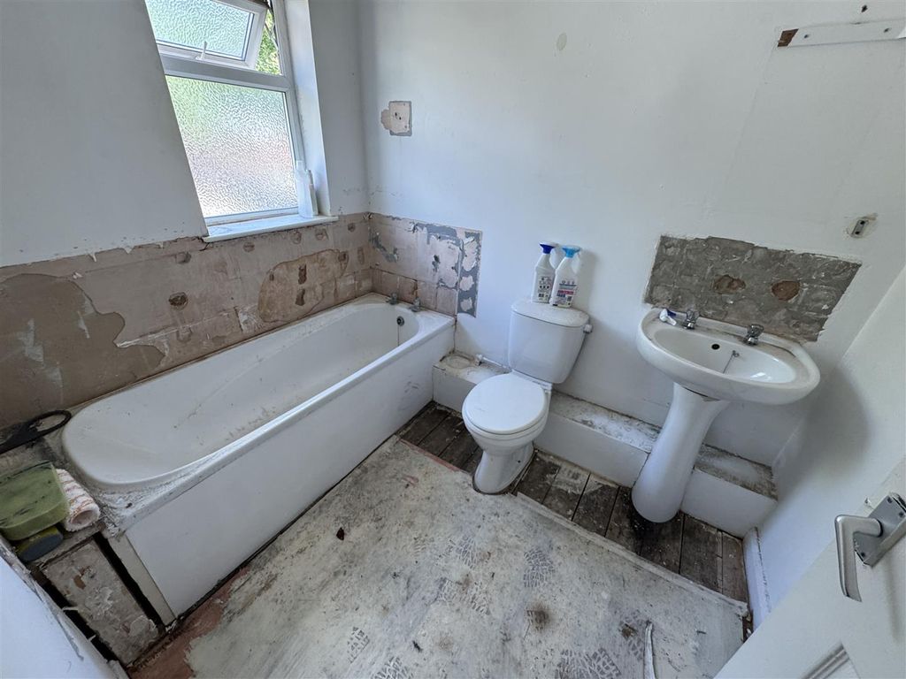Property photo 3 of 11 Img_2689.Jpg