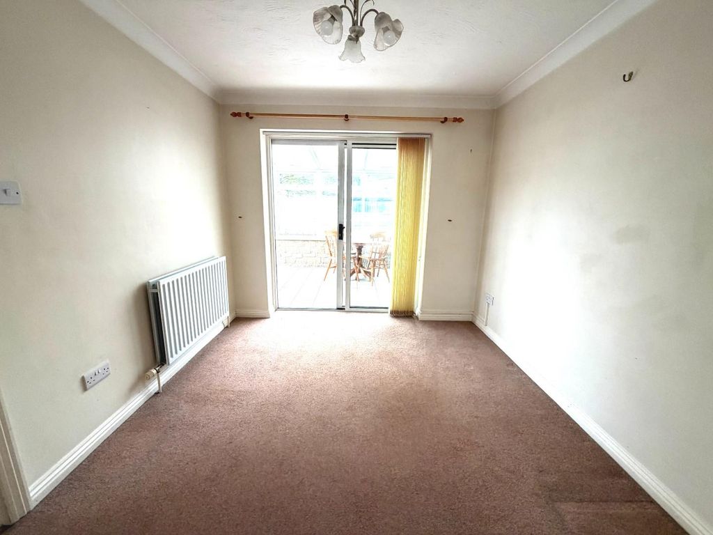 Property photo 3 of 15 Dining Room.Jpg