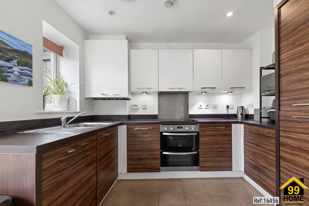 Property photo 3 of 11 Photo 2