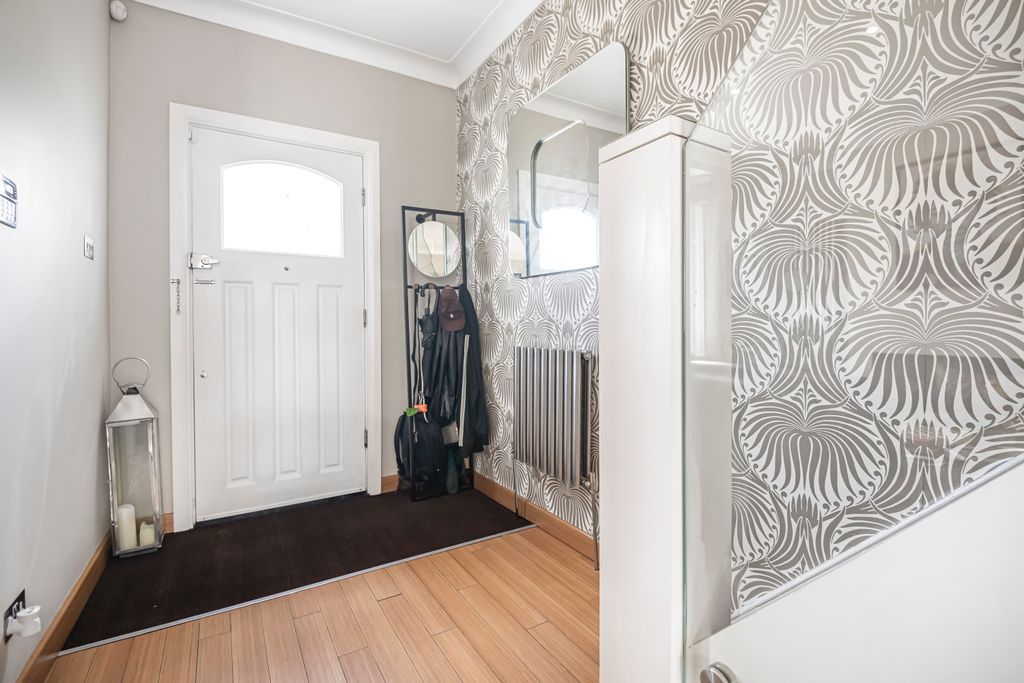 Property photo 3 of 45