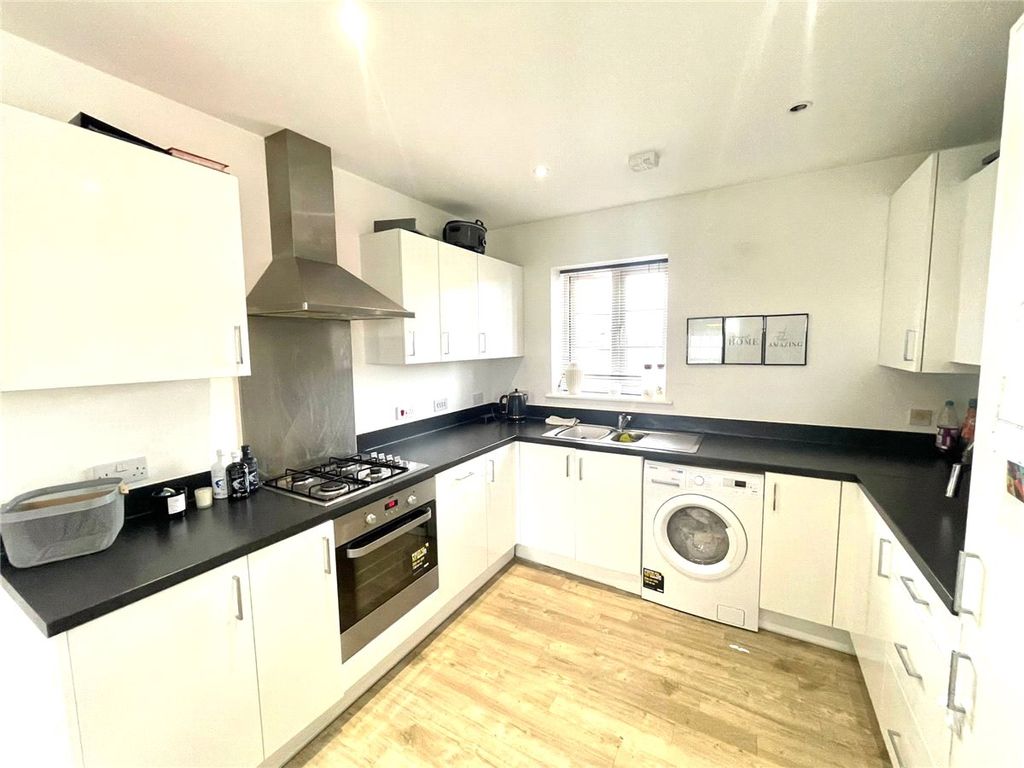 Property photo 2 of 10 Picture No. 02