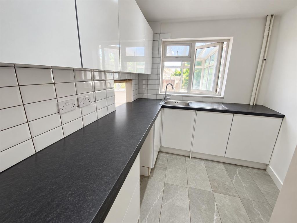 Property photo 3 of 9 bbc7ee4E-26c1-4Fb3-9d83-1F566Abbc35E.Png