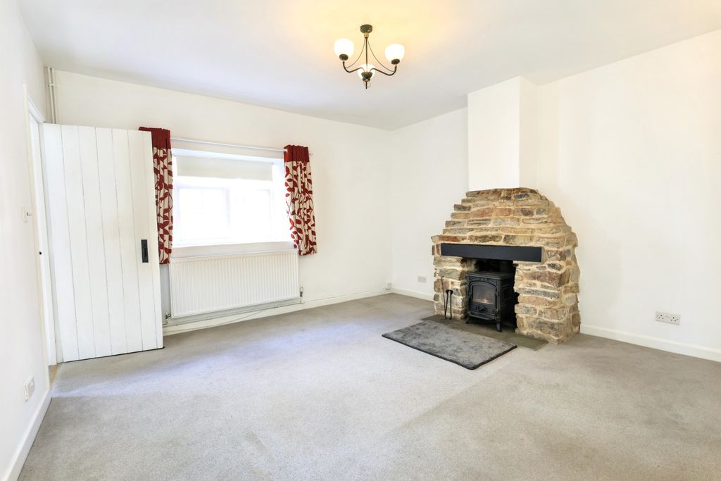 Property photo 2 of 12 Image 1