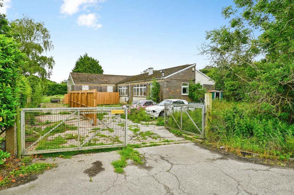 Property photo 1 of 21 Pbox-Img.Jpg