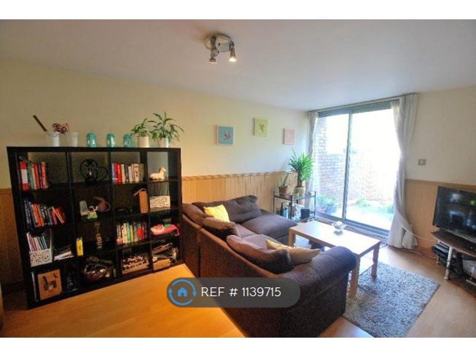 Property photo 2 of 24