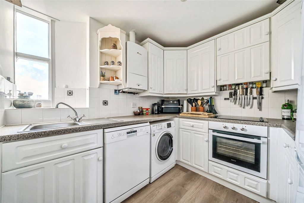 Property photo 3 of 23 Picture No. 78