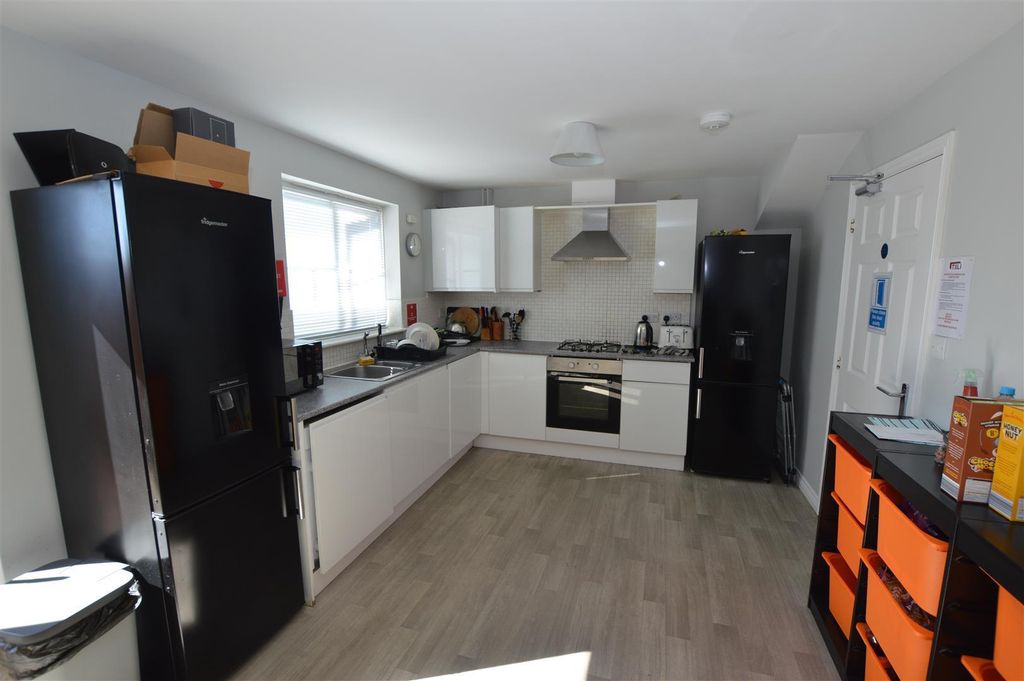 Property photo 3 of 3 2Jgiwameoe6Hvs0S-Fcoda.Jpg