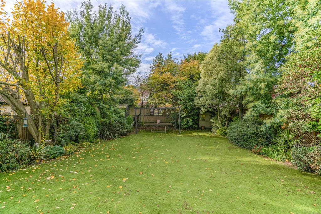 Property photo 3 of 22 Picture No. 31