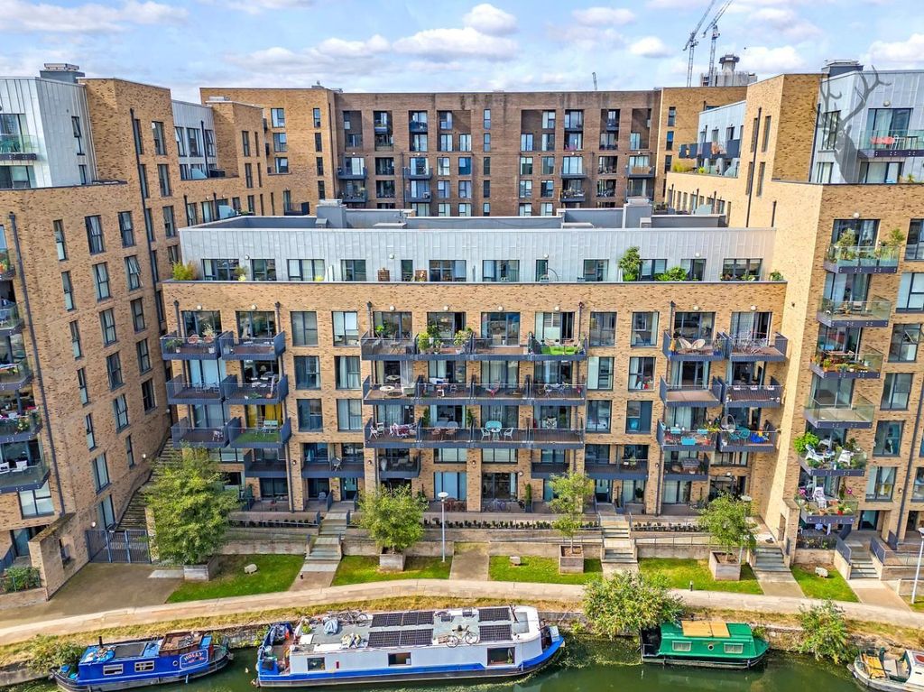 Property photo 1 of 25 Staith External 2.Jpg