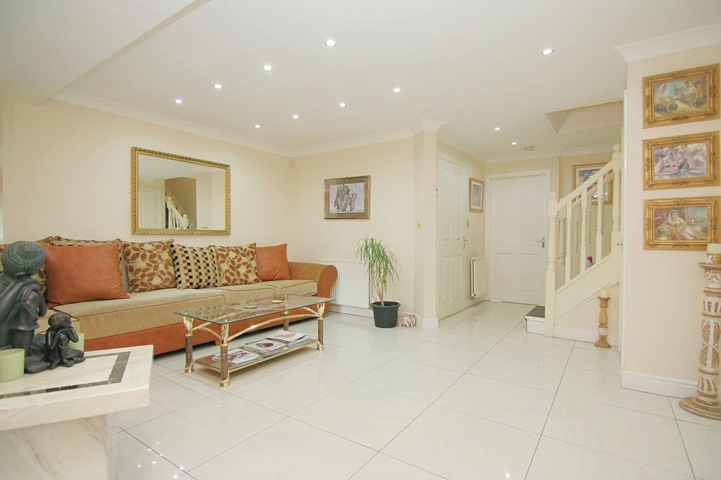 Additional image 14 of 5 bed detached house for saleSycamore Chase, Pudsey LS28
