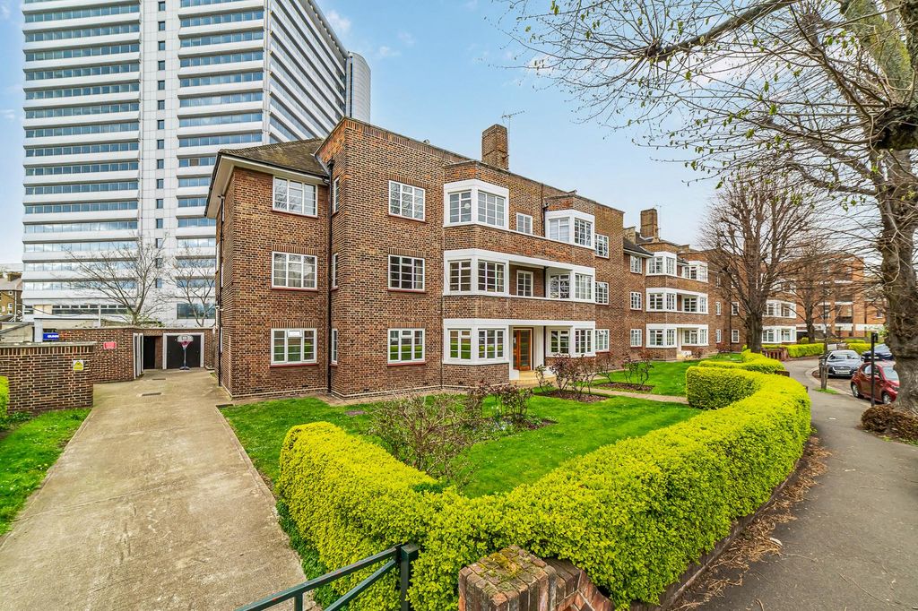 Property photo 1 of 11