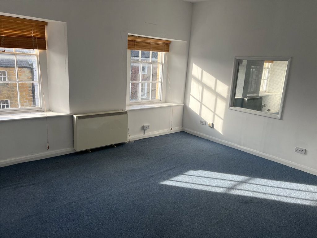 Property photo 2 of 7 Picture No. 02