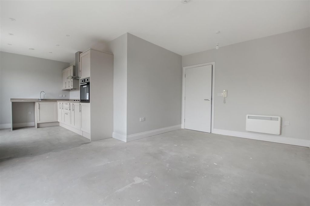 Property photo 2 of 12 Img_1796.Jpg