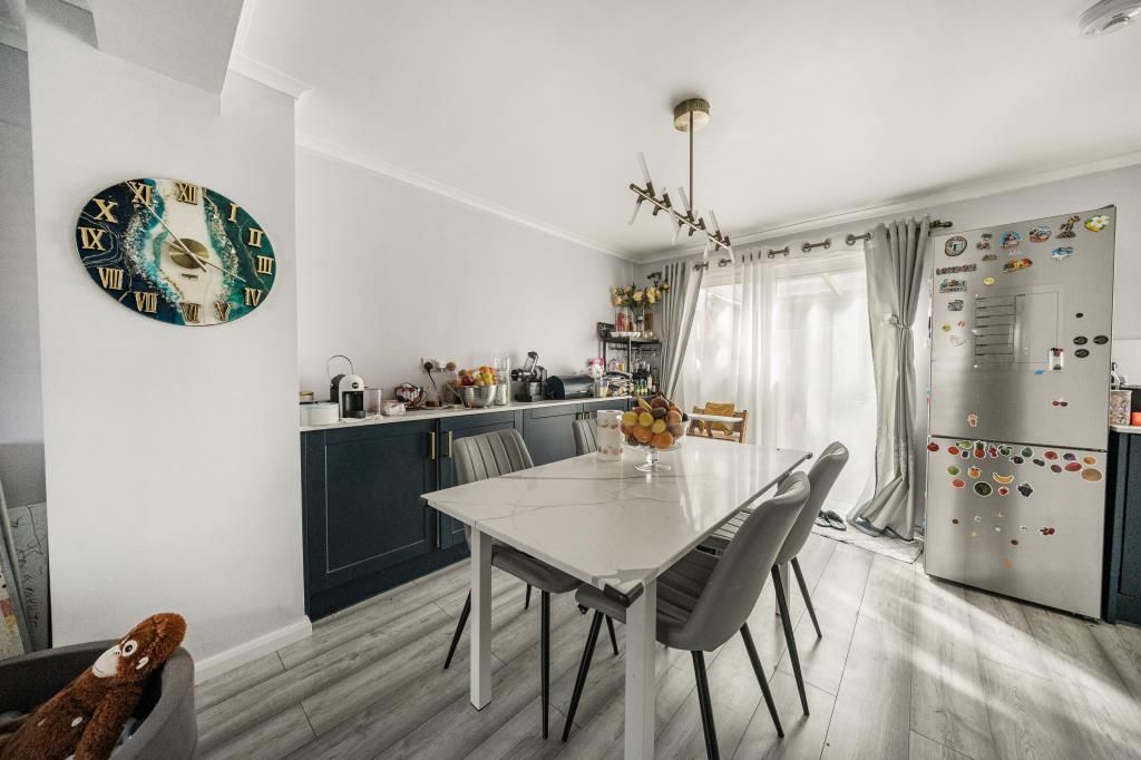 Property photo 3 of 20 Dining