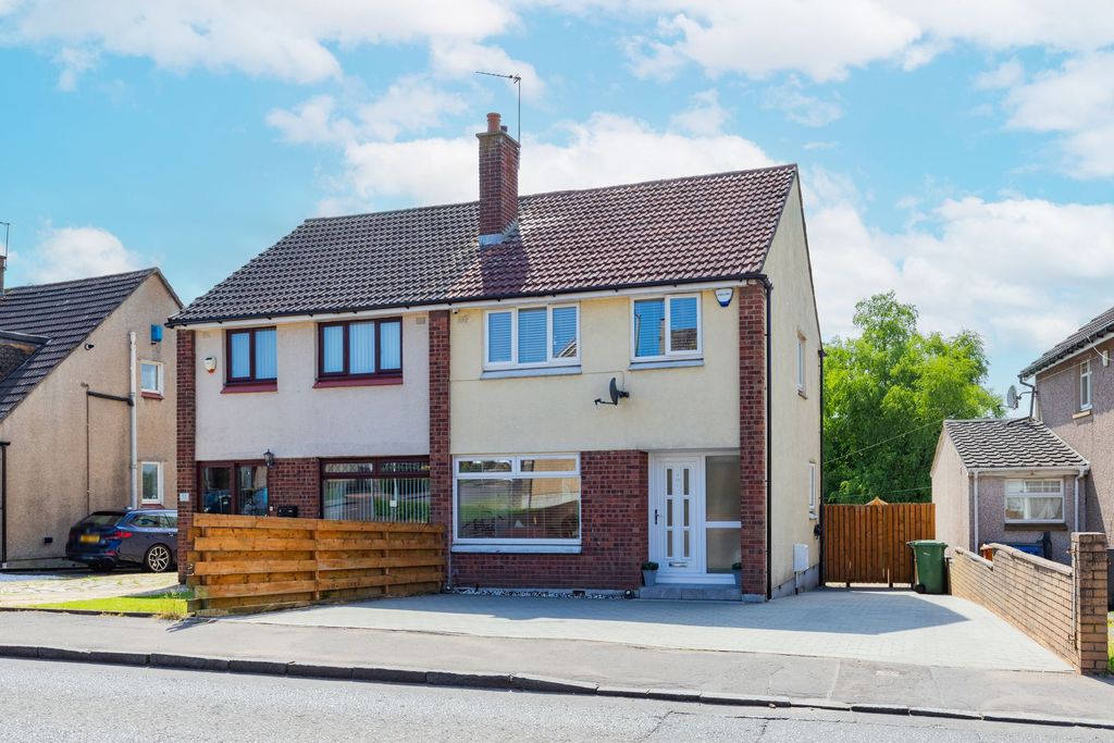 Property photo 1 of 27 External