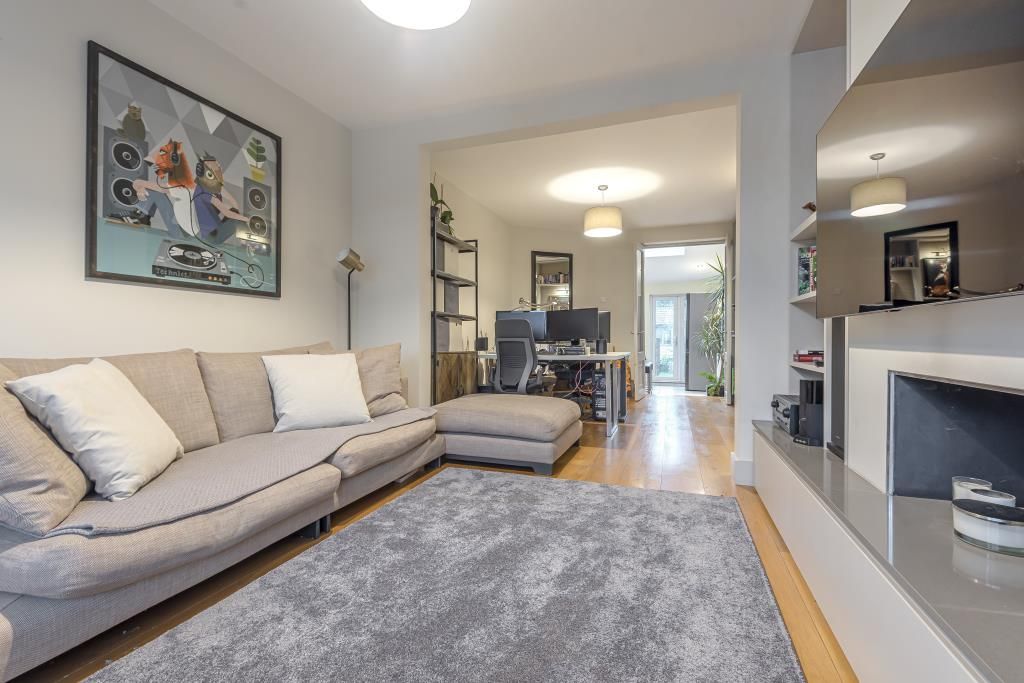 Property photo 1 of 8 Kithcen