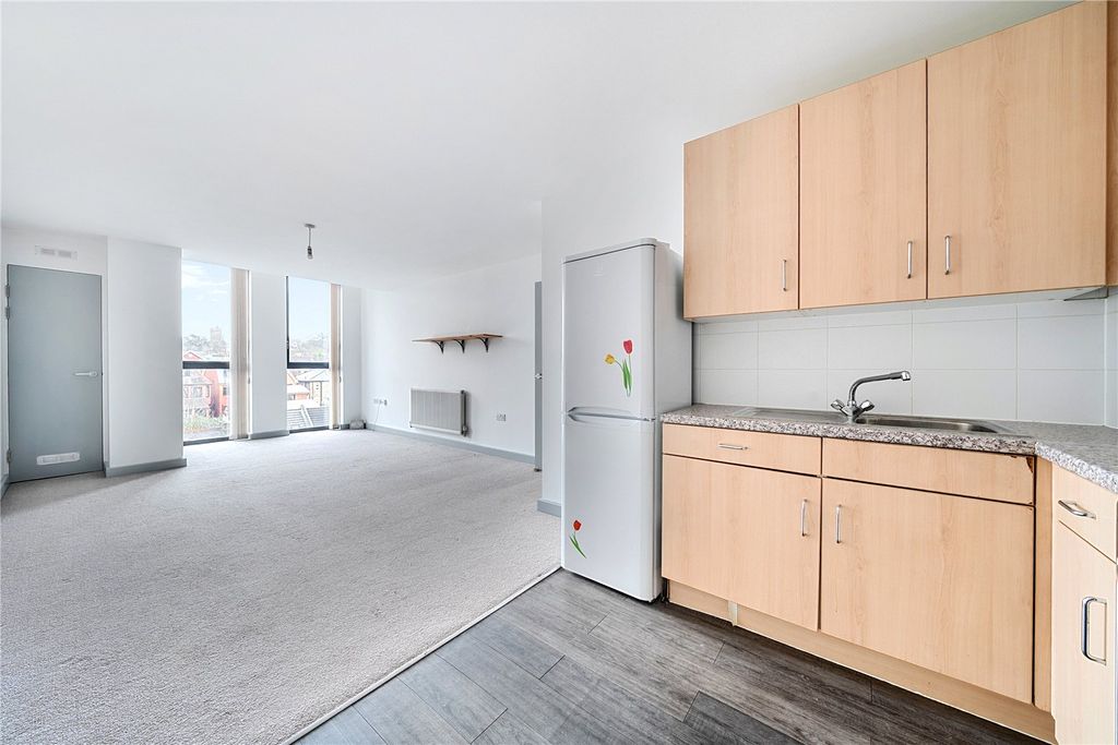 Property photo 2 of 14 Picture No. 07