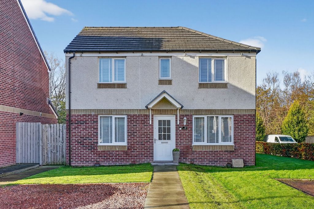 Property photo 1 of 33