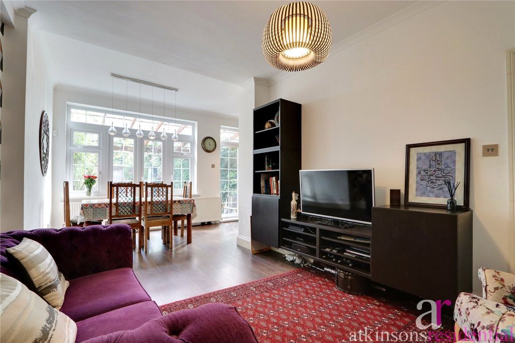 Property photo 2 of 25 Picture No. 21