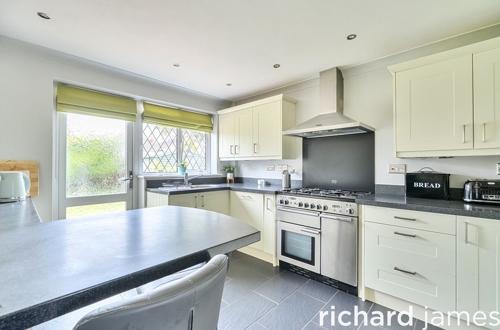 Property photo 3 of 20 Be01d11A307A4685A360642E5E296B71