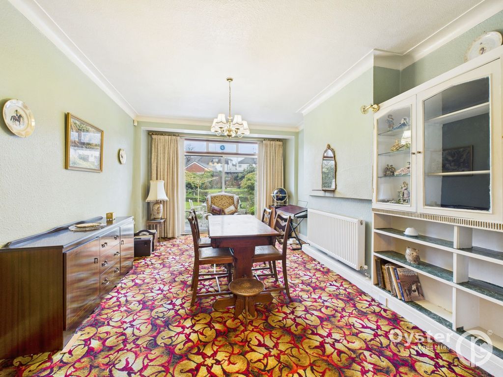 Property photo 3 of 18 Dining Room