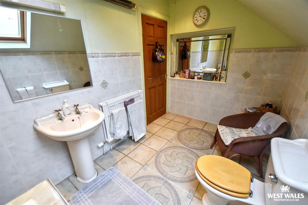 Additional image 23 of 4 bed detached bungalow for saleTempleton, Narberth SA67