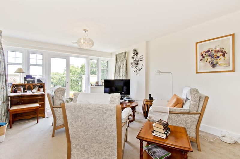 Property photo 2 of 18 Living3.Jpg