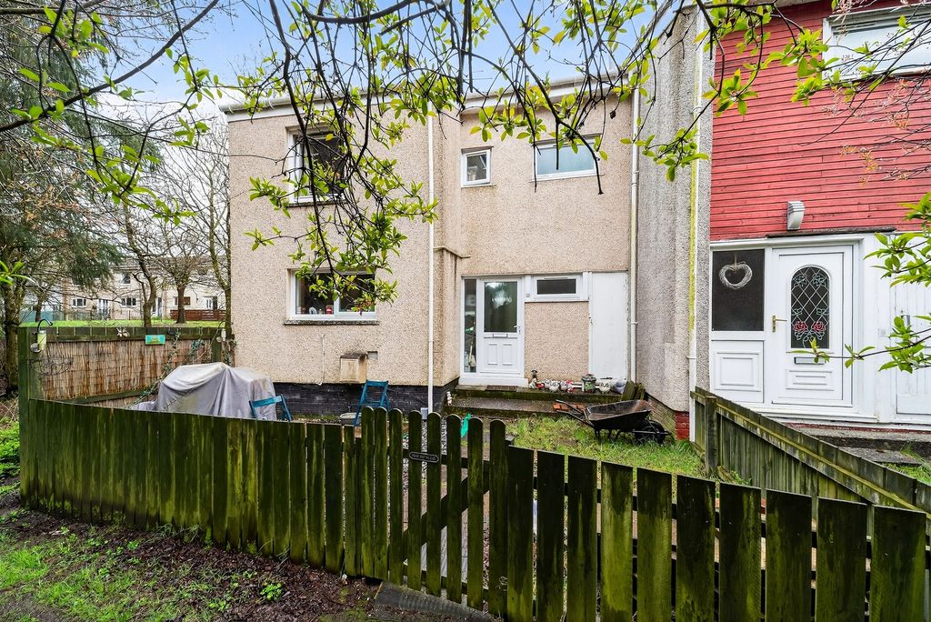 Property photo 2 of 12