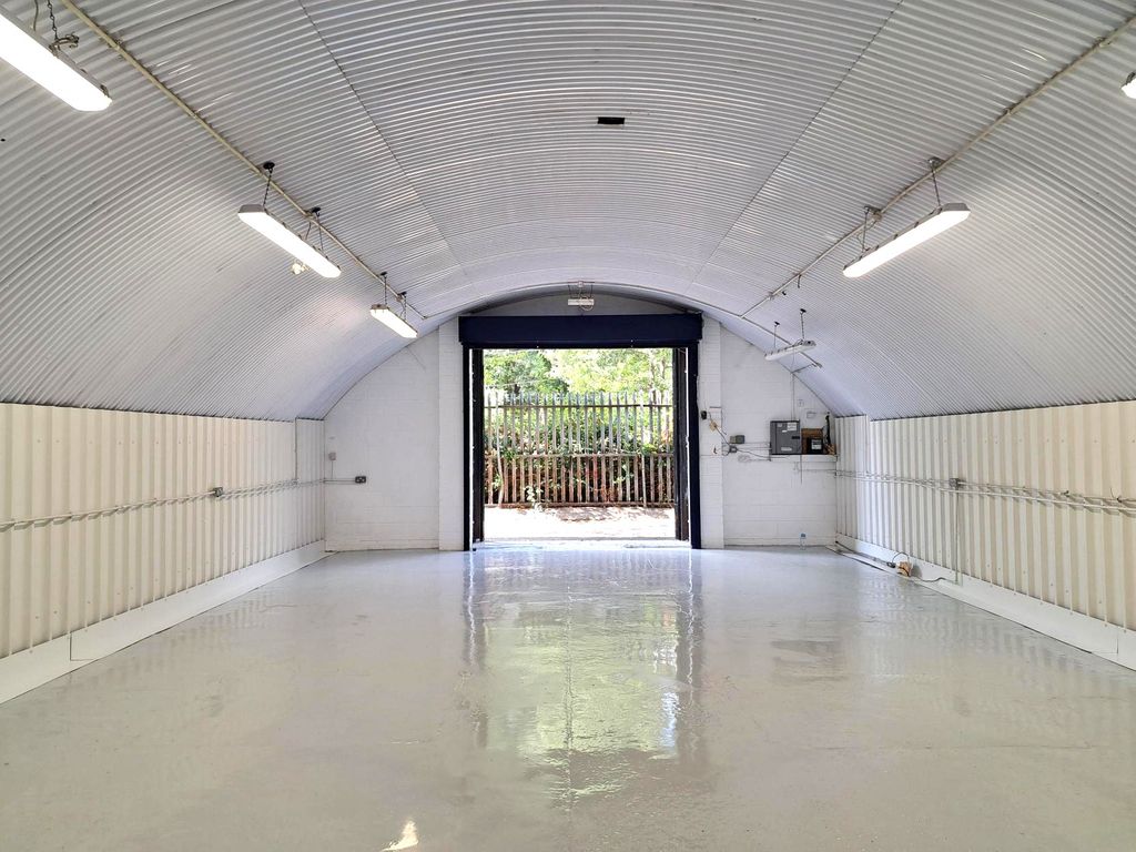 Property photo 1 of 5 Flexible Property Space