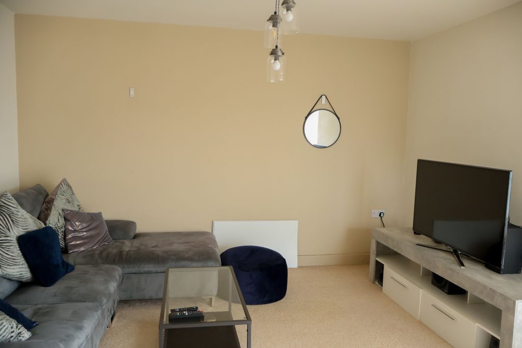 Property photo 3 of 22