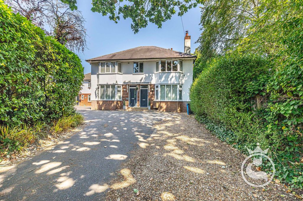 Property photo 1 of 10