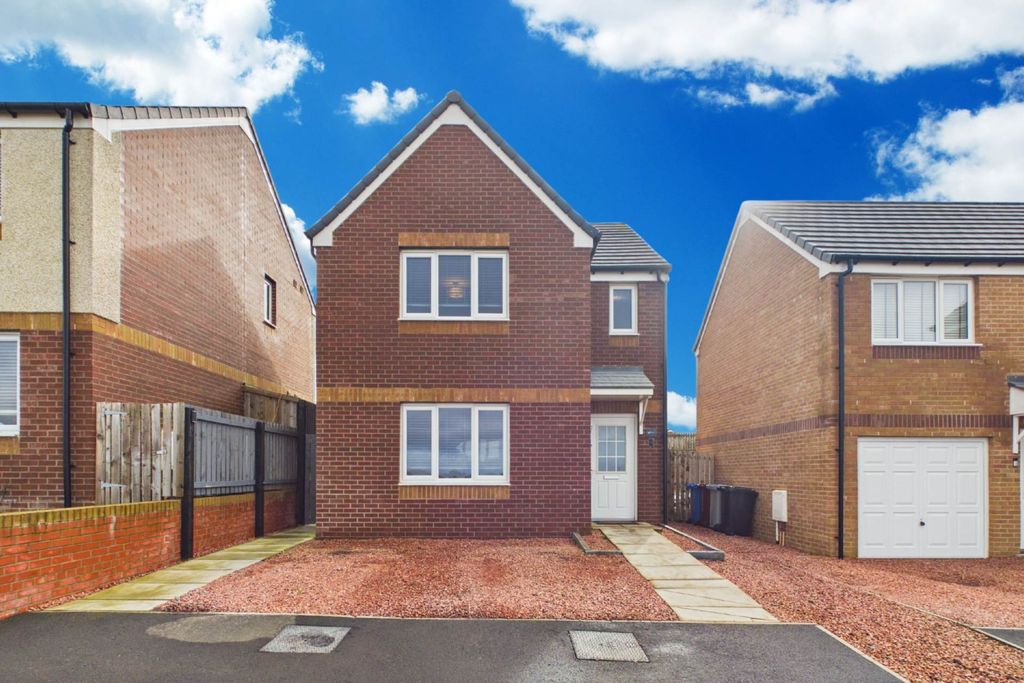 Property photo 2 of 30