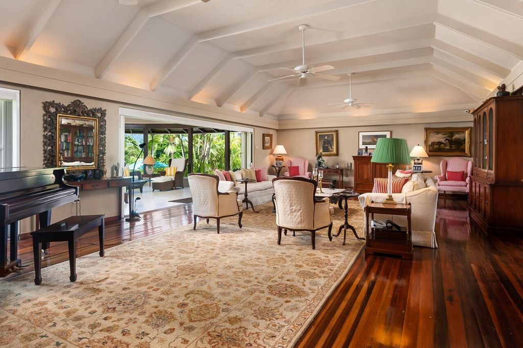 Property photo 3 of 30 Miramar3