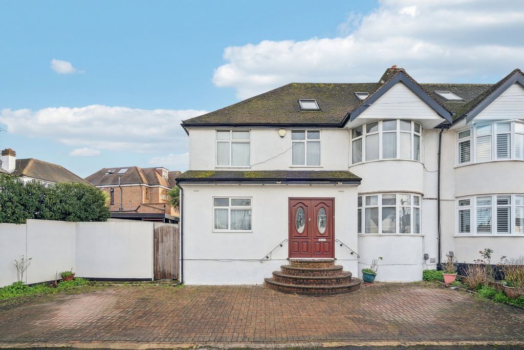 Property photo 1 of 15
