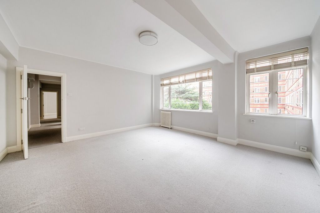 Property photo 1 of 17 Picture No. 05