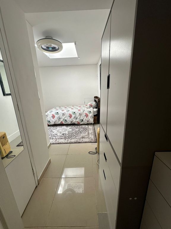 Property photo 1 of 2 Bright, Tidy Bedroom With A Patterned Double Bed, ...