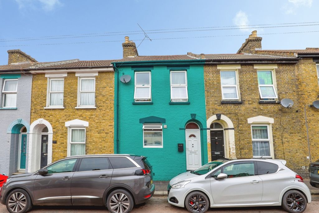 Property photo 1 of 15 Pbox-Img.Jpg