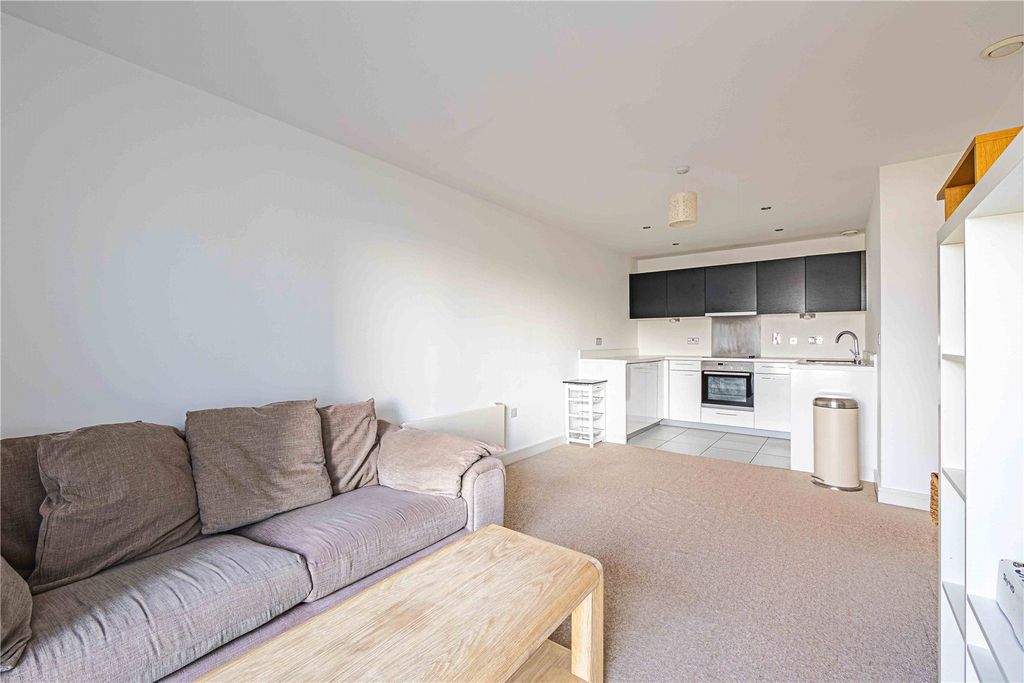 Property photo 3 of 14 Picture No. 21