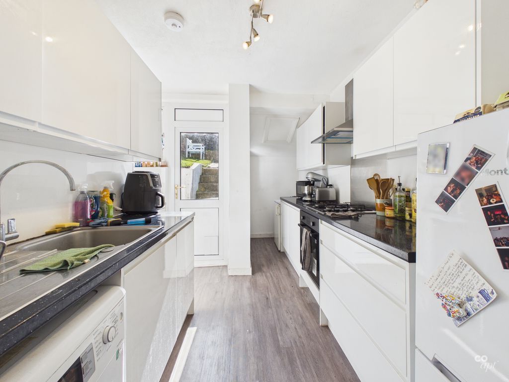 Property photo 2 of 11 Photo 2