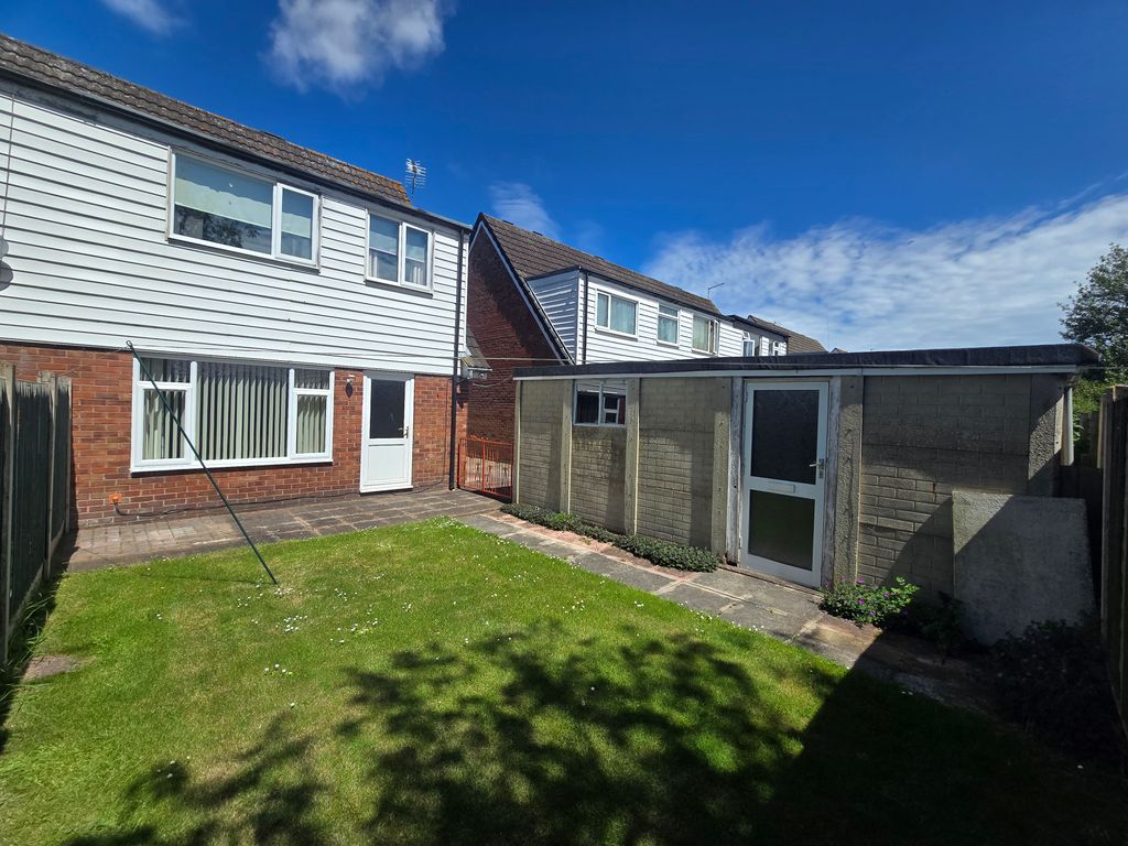 Property photo 2 of 17 1000099784