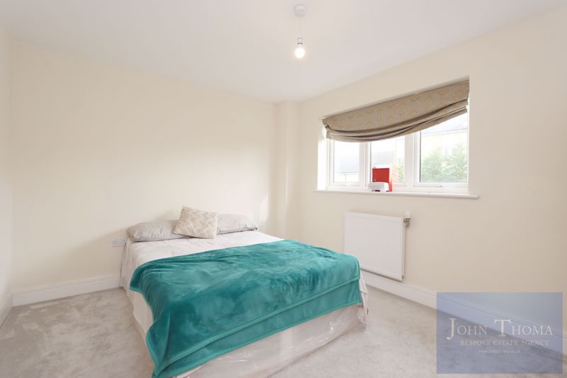 Additional image 13 of 6 bed detached house to rentOlive Grove, Chigwell IG7