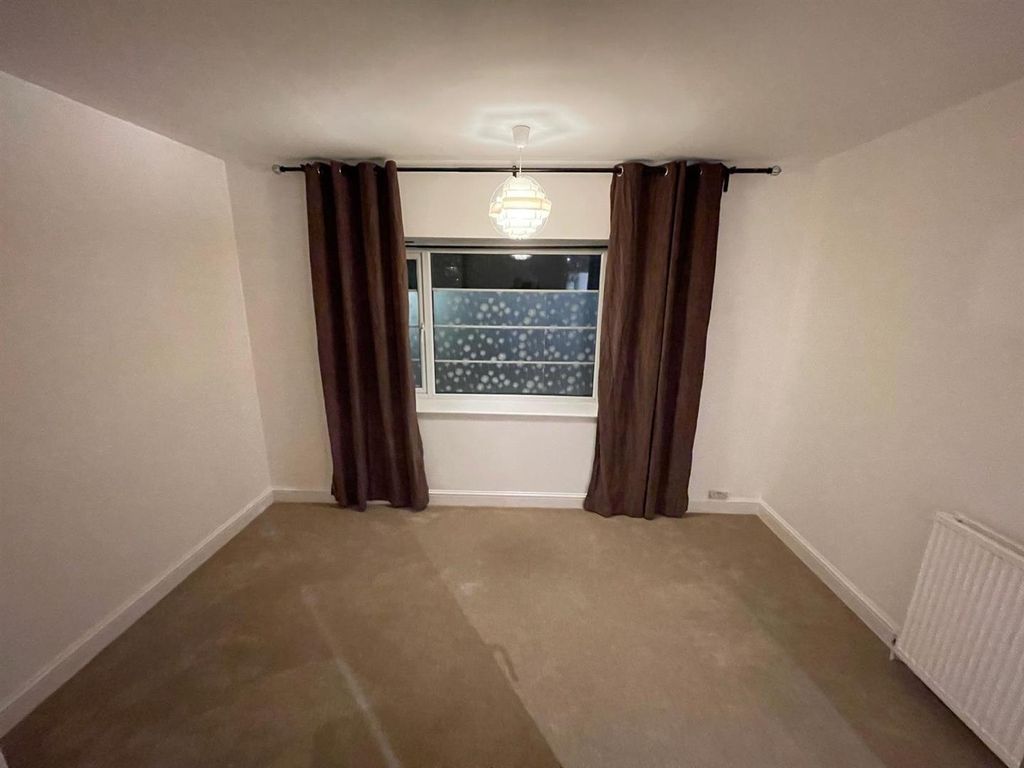 Property photo 2 of 14 12.Jpeg