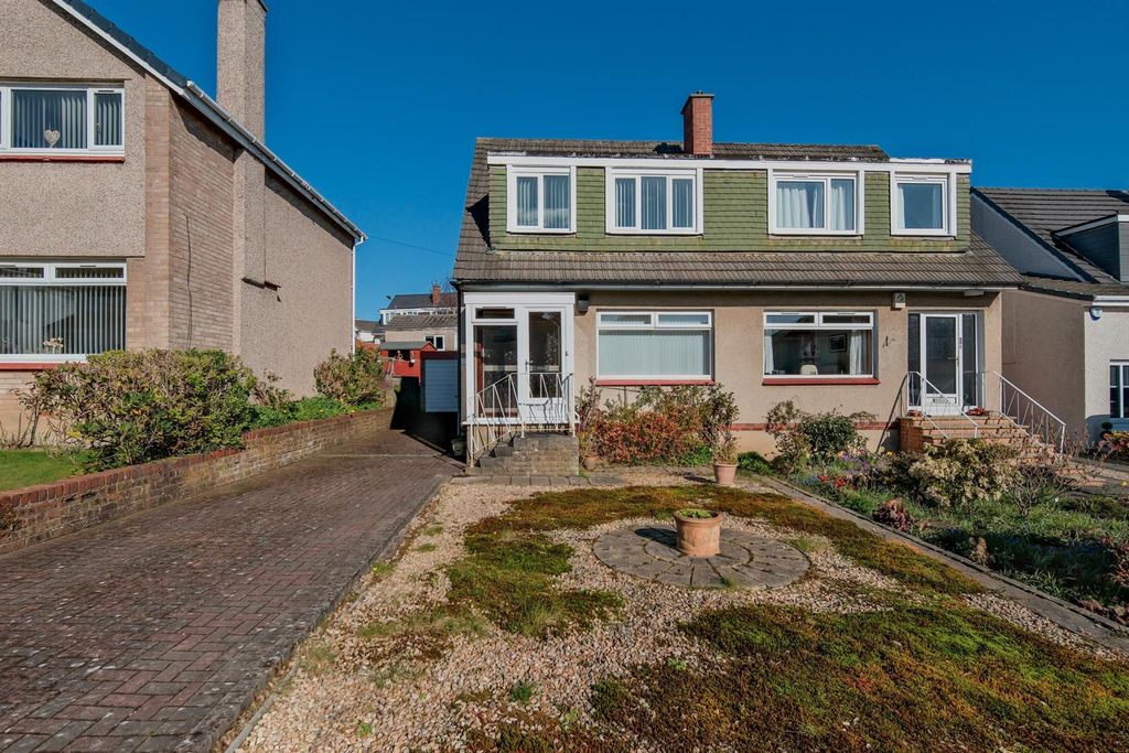 Property photo 2 of 37 002-20 Iona Ridge Hamilton ML3 8Py.Jpg