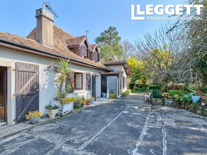 Property photo 1 of 10