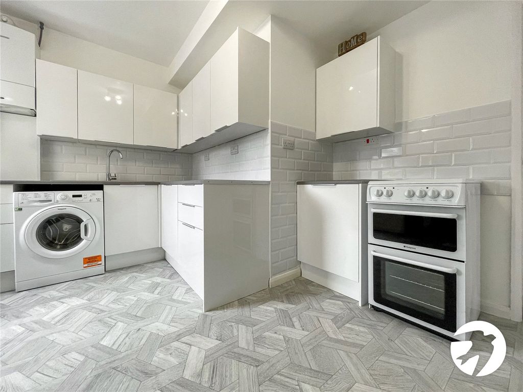 Property photo 2 of 8 Picture No. 02