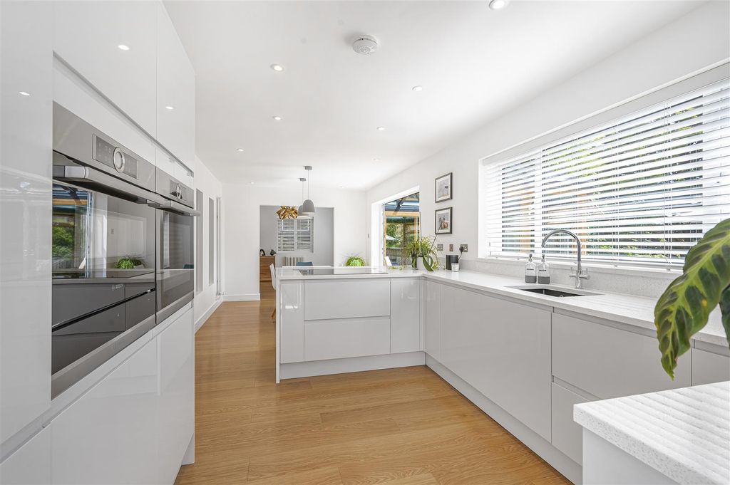 Additional image 5 of 4 bed detached house for saleWoodberry, Cranborne Avenue, Eastbourne BN20