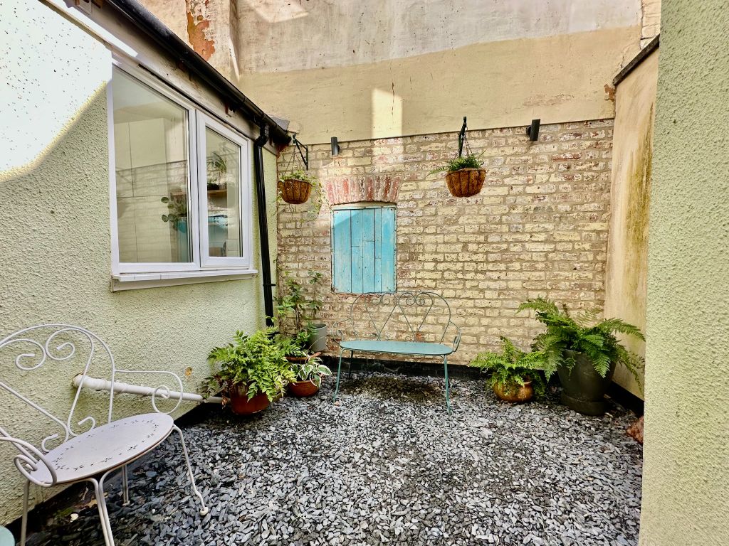 Property photo 3 of 22