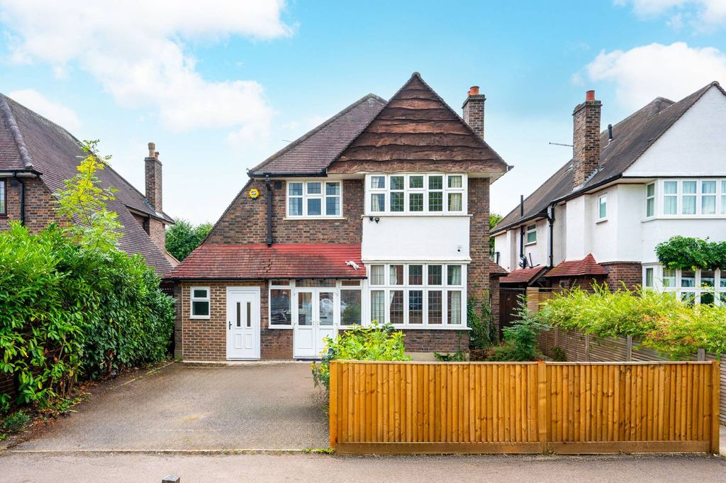 Property photo 1 of 12